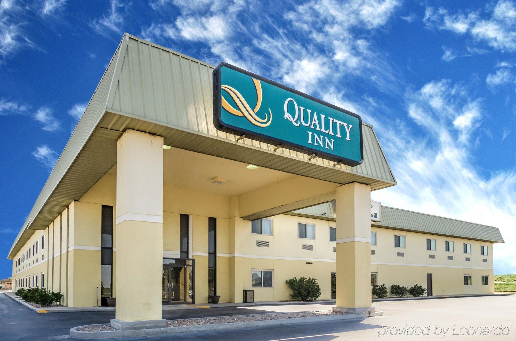 Rodeway Inn South Hutchinson Экстерьер фото