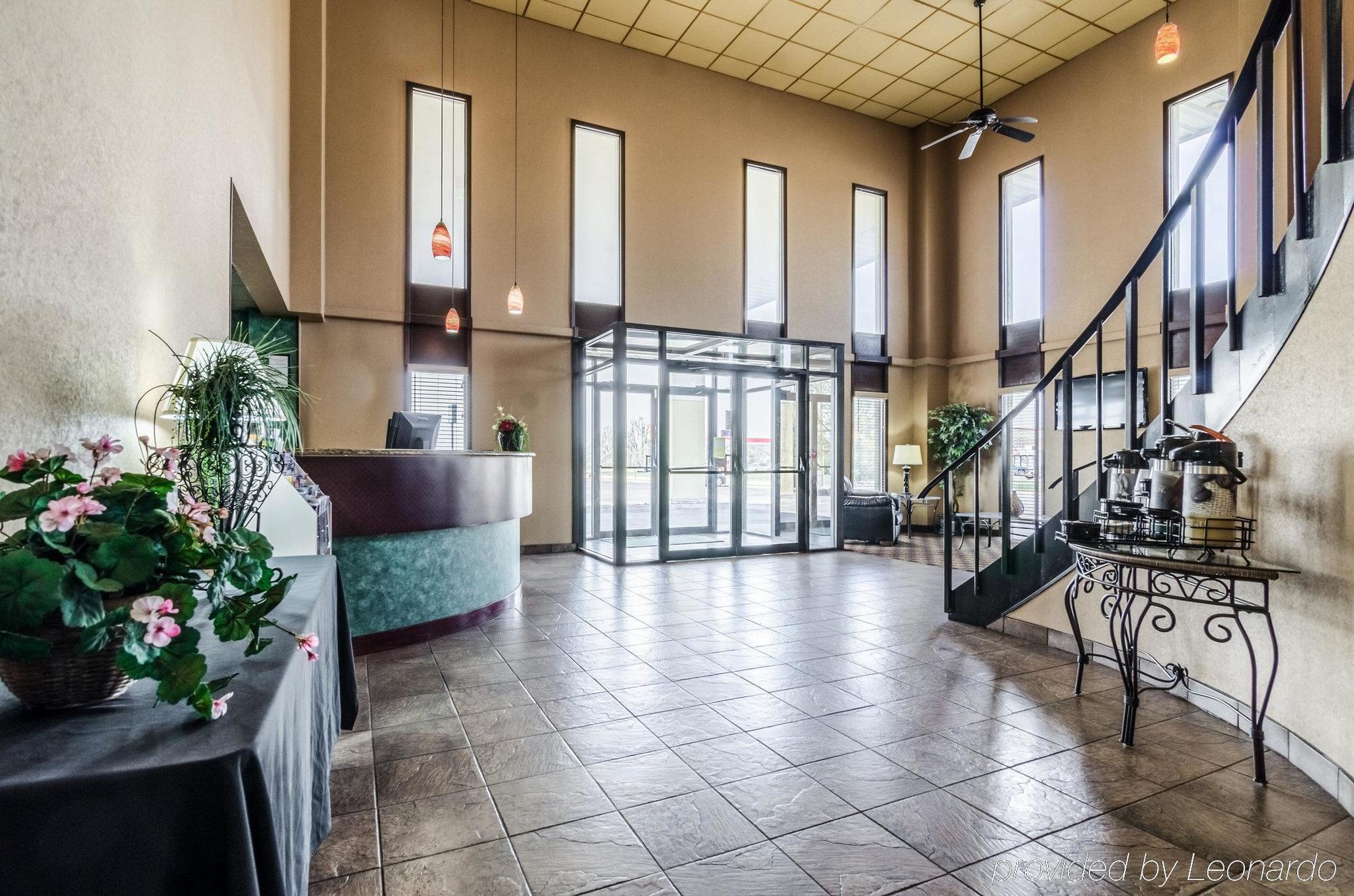 Rodeway Inn South Hutchinson Экстерьер фото